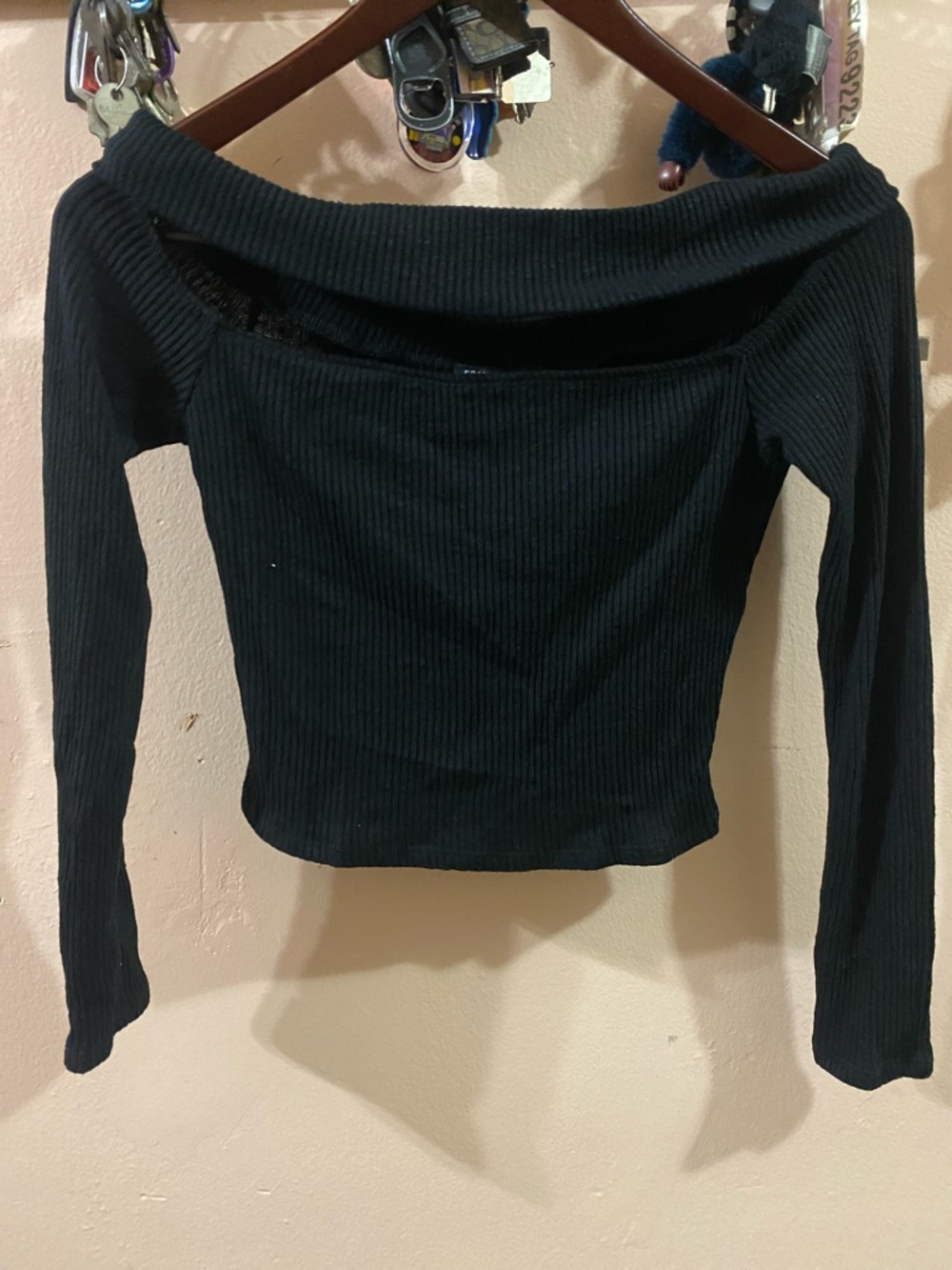 Fashion Nova Black Off-Shoulder Ribbed Crop Top